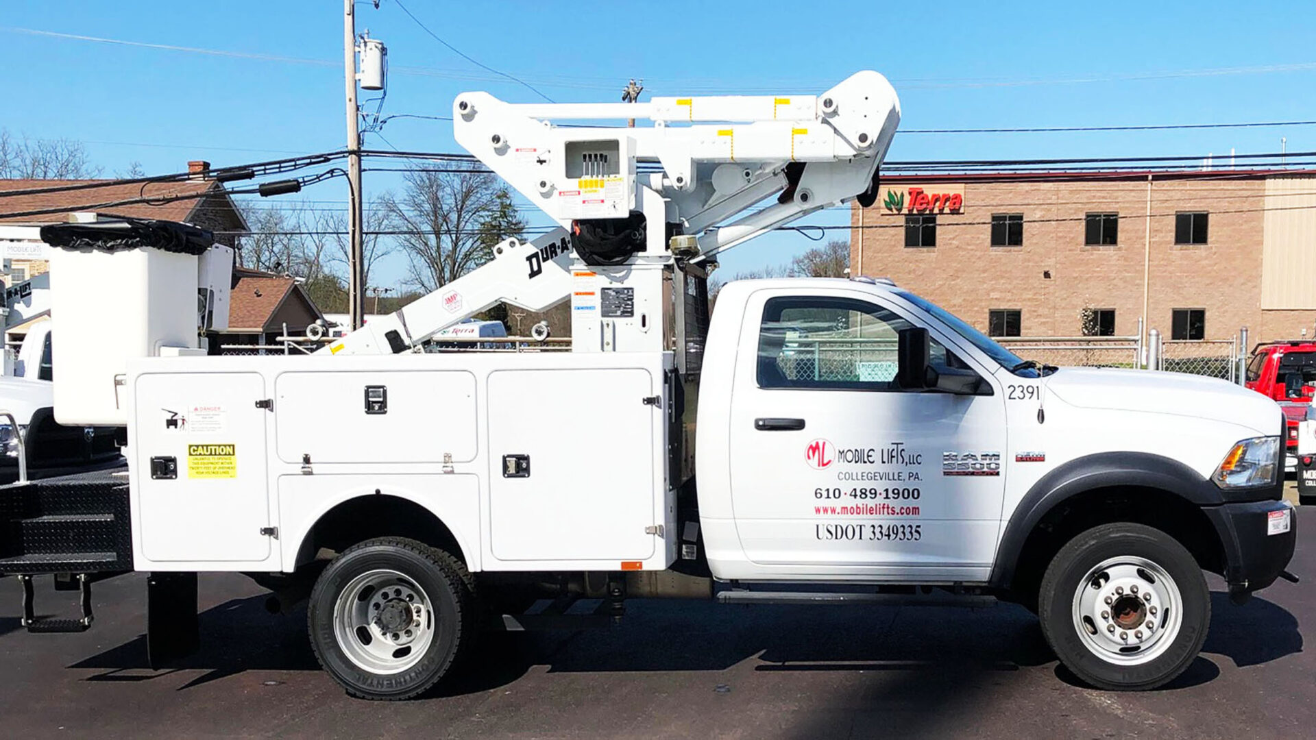 Bucket Trucks for Rent Bucket Trucks and Towing Equipment Sales and